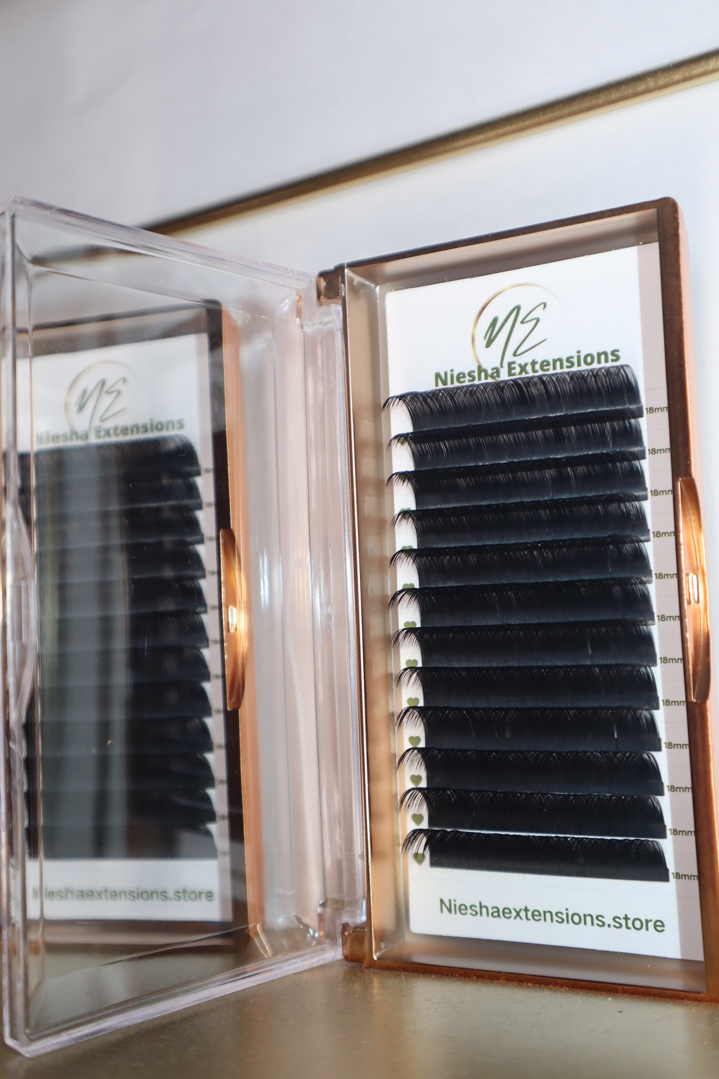 Couture Volume Lash Trays